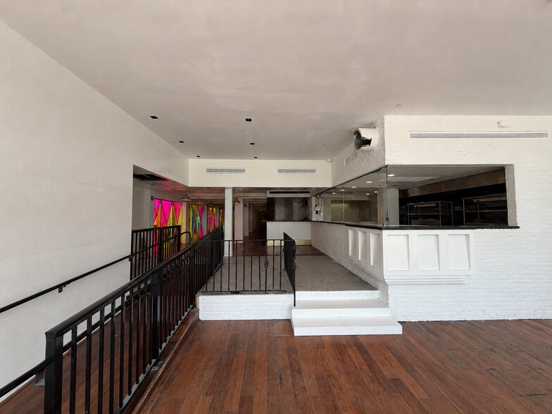 1412 Ocean Dr, Miami Beach, FL à louer - Photo du bâtiment - Image 3 de 12