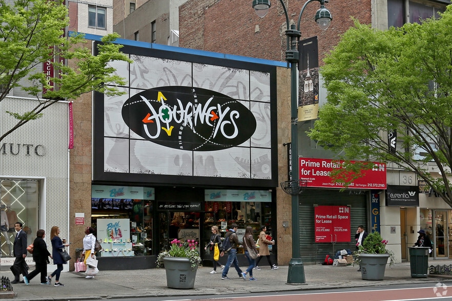 32-34 W 34th St, New York, NY for lease - Building Photo - Image 2 of 6