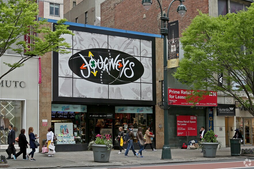 32-34 W 34th St, New York, NY à louer - Photo du bâtiment - Image 2 de 6