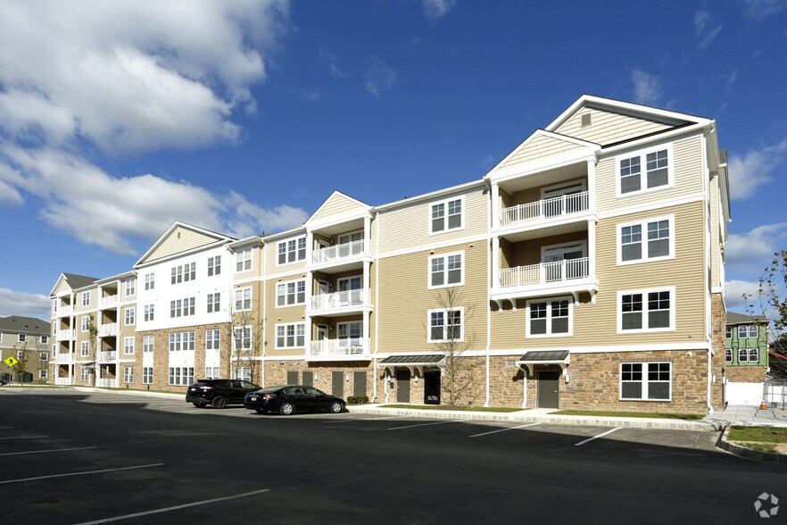 3000 Goldfinch Blvd, Princeton, NJ à louer - Photo du bâtiment - Image 1 de 26