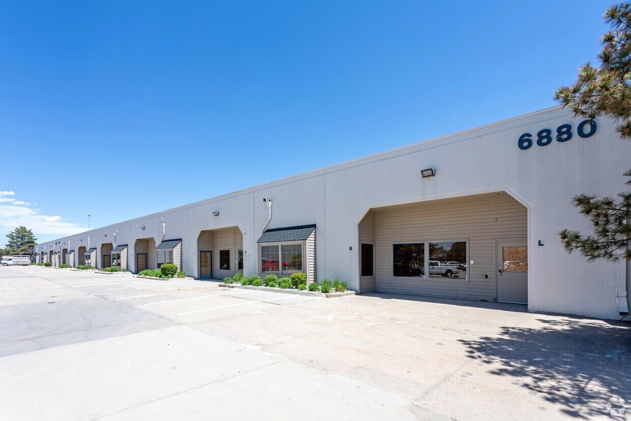 6800 Broadway, Denver, CO for lease Interior Photo- Image 1 of 1