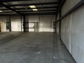 124 Marine Dr, Edenton, NC for lease Interior Photo- Image 2 of 10