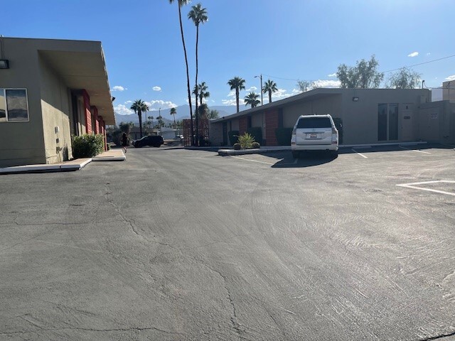 73730 Hwy 111, Palm Desert, CA à louer - Photo du b timent - Image 3 de 10