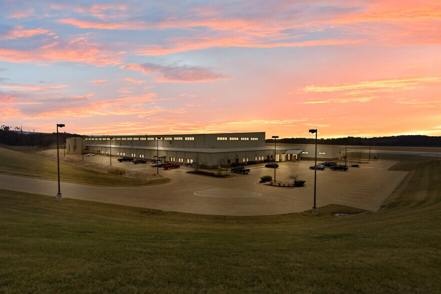 7022 W Middle Rd, Peoria, IL à vendre - Photo du bâtiment - Image 2 de 6