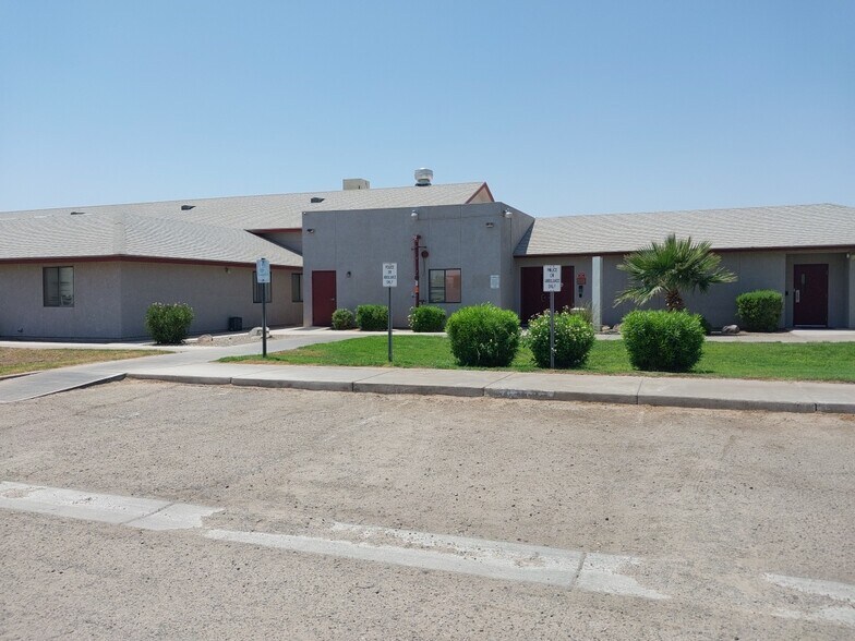 3180 E 40th St, Yuma, AZ à vendre - Photo du bâtiment - Image 3 de 4