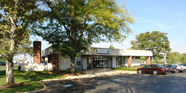 Plus de détails pour 1325 E Dublin Granville Rd, Columbus, OH - Commerce de détail à vendre