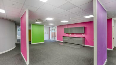 2B Herongate, Hungerford à louer Photo intérieure- Image 2 de 2