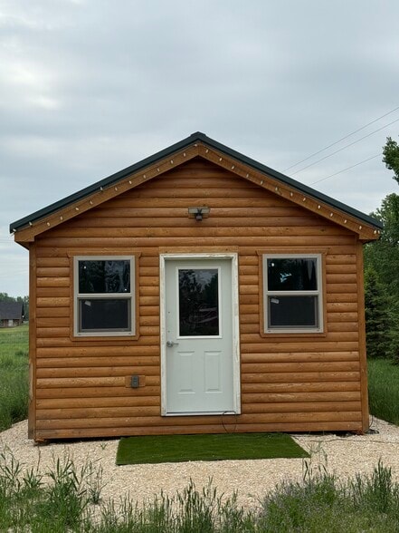 1250 Strand Rd, Evansville, WY à vendre - Photo principale - Image 1 de 8