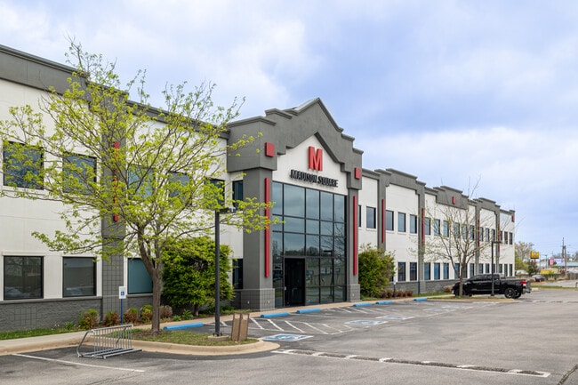 Plus de détails pour 1116 S Walton Blvd, Bentonville, AR - Bureau à louer