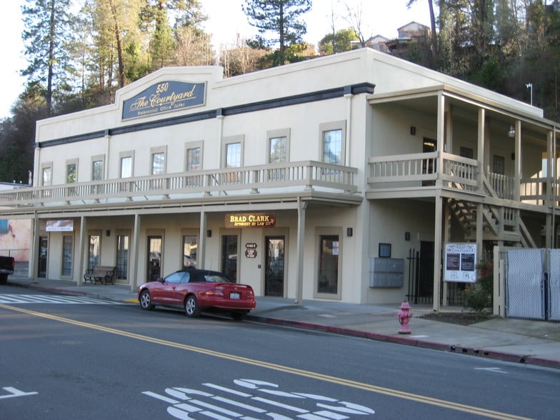550 Main St, Placerville, CA à louer - Photo du bâtiment - Image 2 de 17