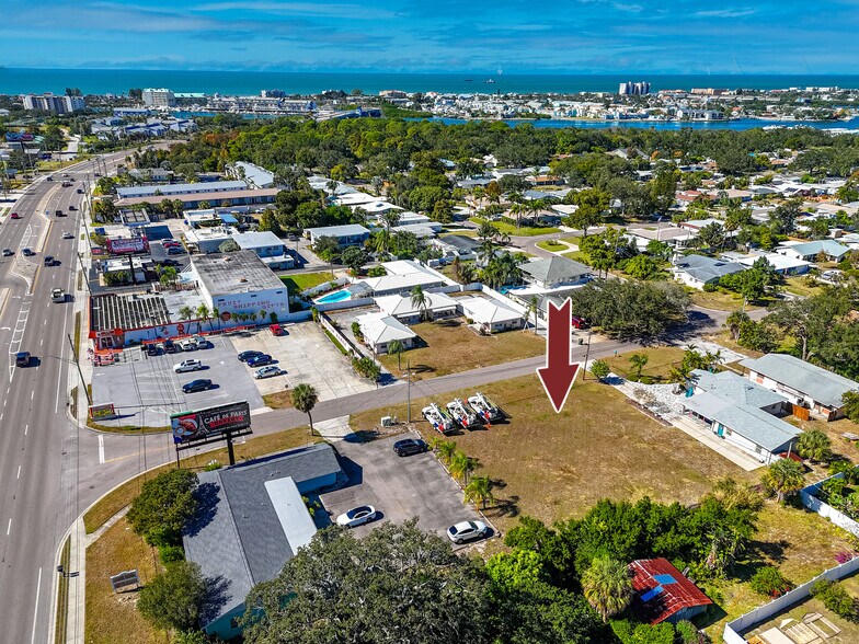 0 144th St, Largo, FL à vendre - Photo du bâtiment - Image 2 de 7