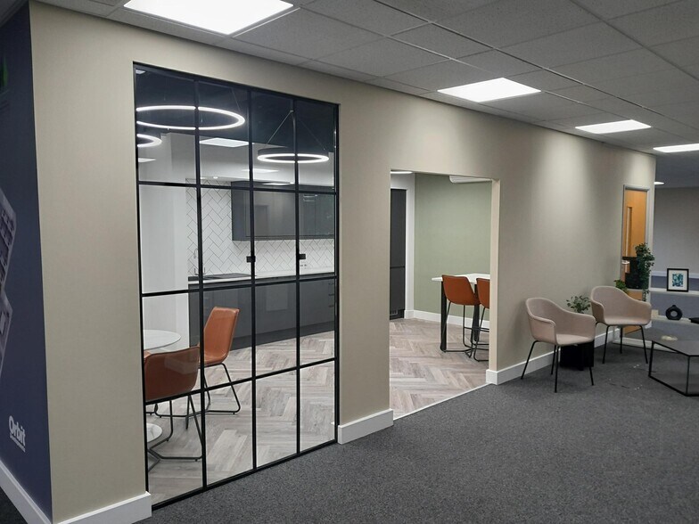 Winterton Way, Macclesfield for lease - Interior Photo - Image 3 of 6
