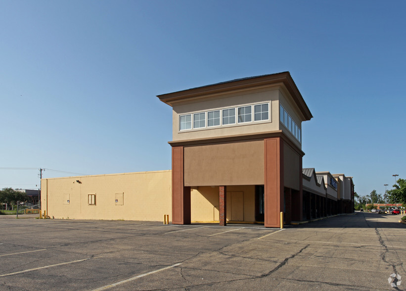 4000 Pontchartrain Dr, Slidell, LA for lease - Building Photo - Image 1 of 7