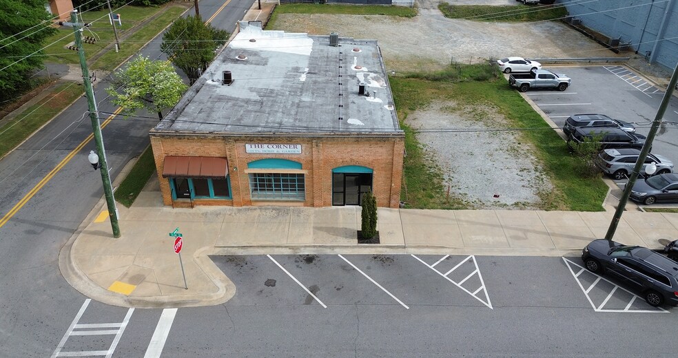 120 Depot St, Hartwell, GA à louer - Photo du bâtiment - Image 2 de 14