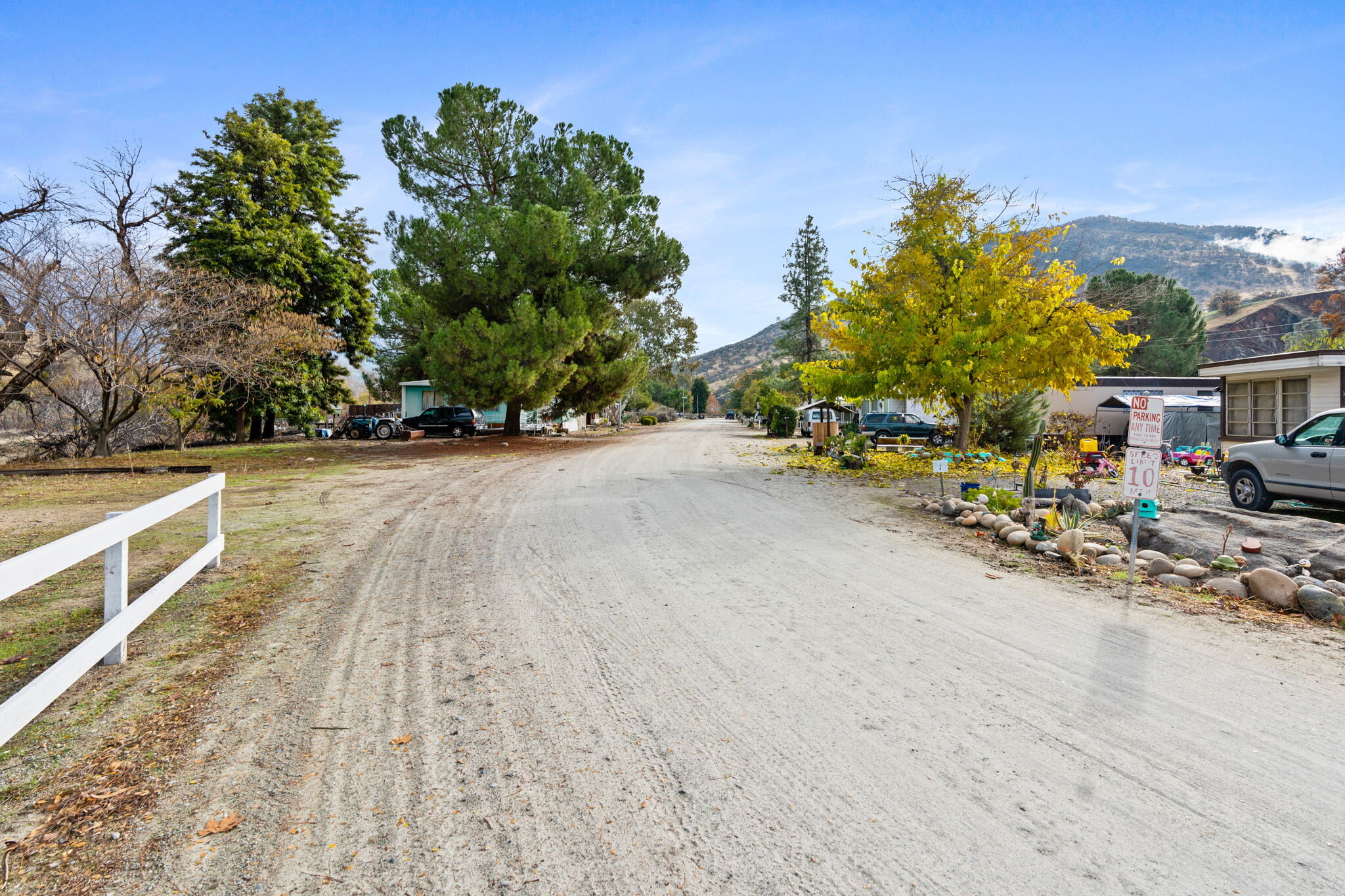 25433 E Trimmer Springs Rd, Sanger, CA à vendre Photo du bâtiment- Image 1 de 1