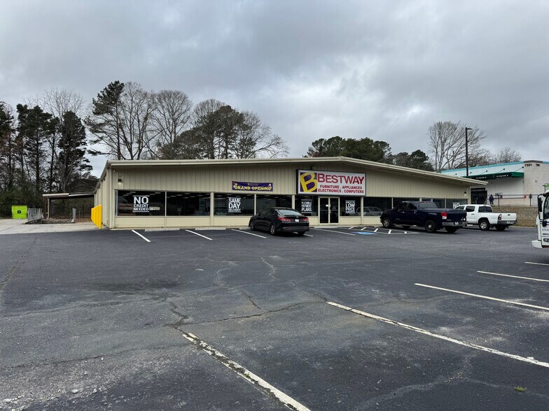 7401 Tara Blvd, Jonesboro, GA à vendre - Photo du bâtiment - Image 2 de 4