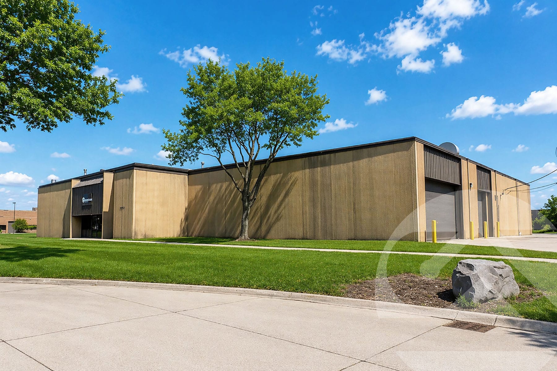 1872 Ring Dr, Troy, MI for sale Primary Photo- Image 1 of 3