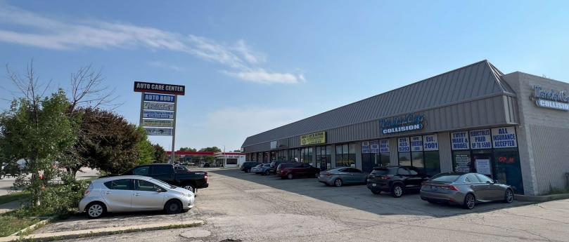 8025-8055 N 76th St, Milwaukee, WI for sale - Building Photo - Image 1 of 1