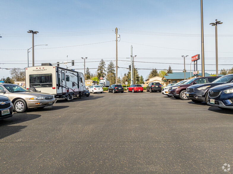 9915 South Tacoma Way, Lakewood, WA for lease - Building Photo - Image 2 of 4