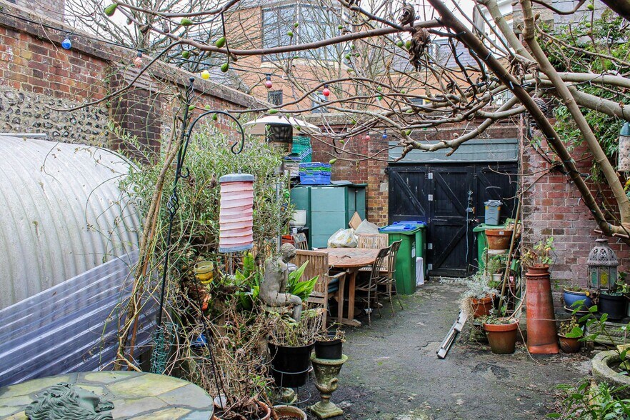 10 High St, Lewes à vendre - Photo du bâtiment - Image 2 de 16