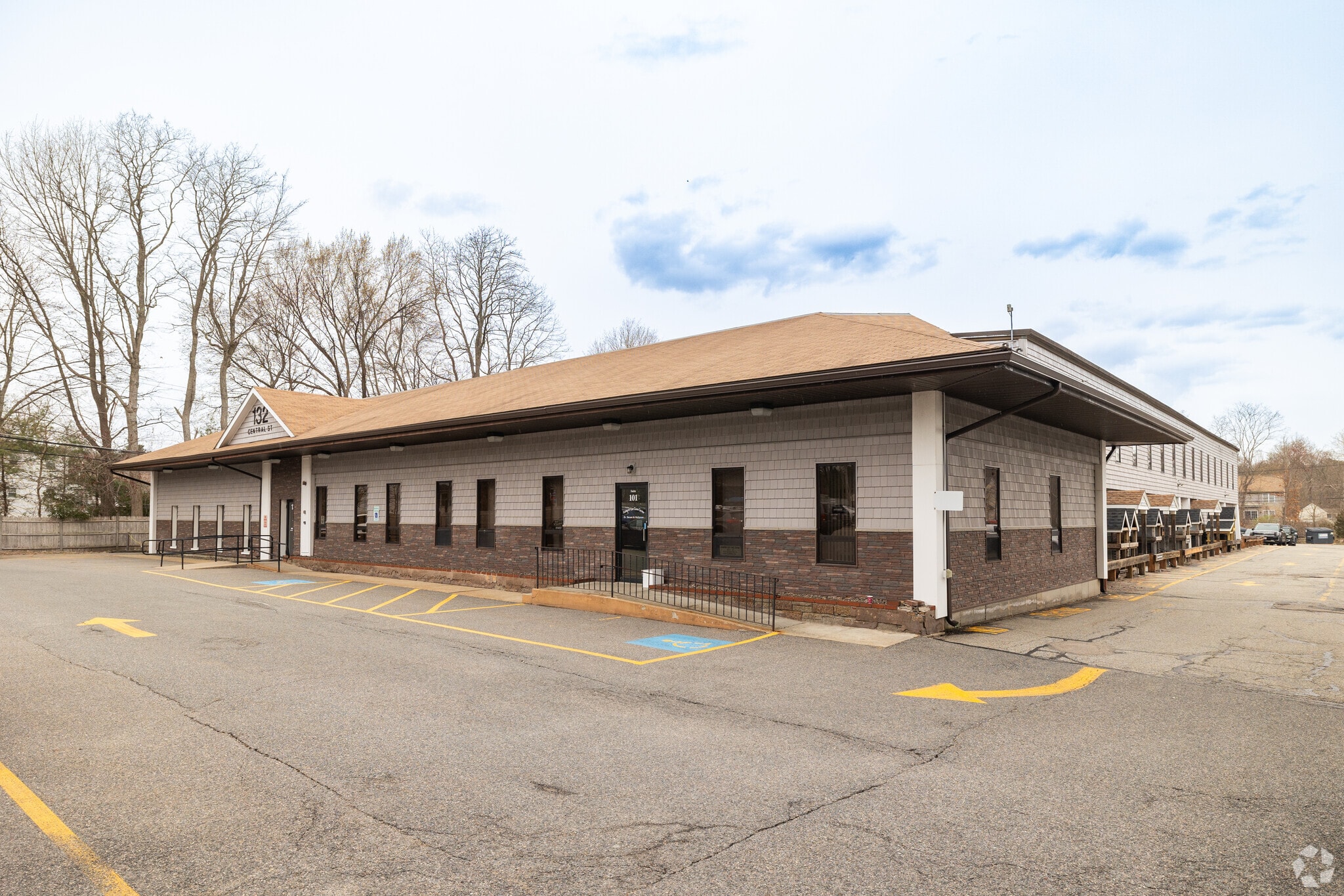 132 Central St, Foxborough, MA for sale Primary Photo- Image 1 of 5