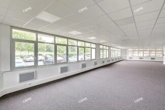 Plus de détails pour 5 Rue Helene Boucher, Orly - Bureau à louer