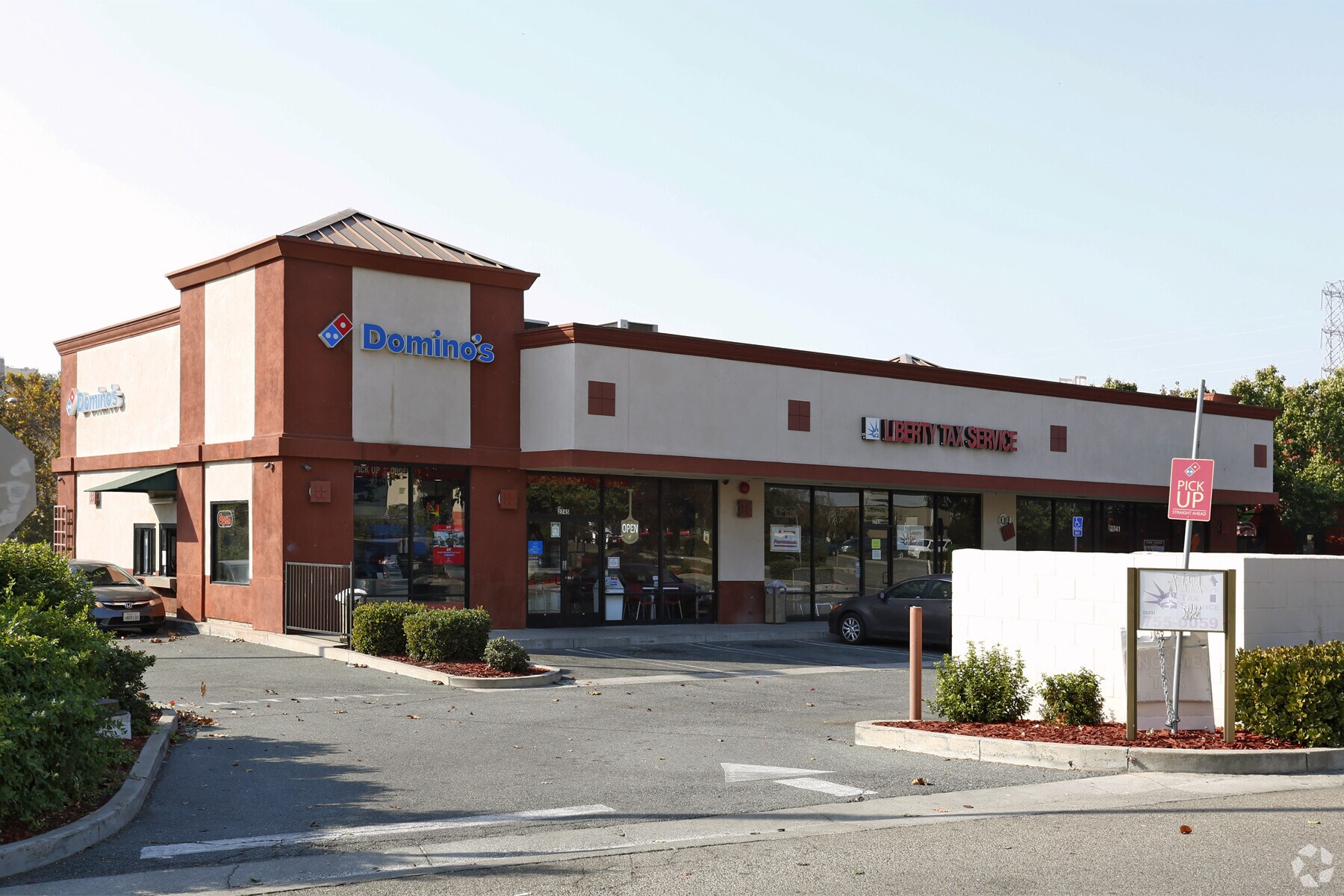 2741-2745 Hillcrest Ave, Antioch, CA for lease Primary Photo- Image 1 of 11