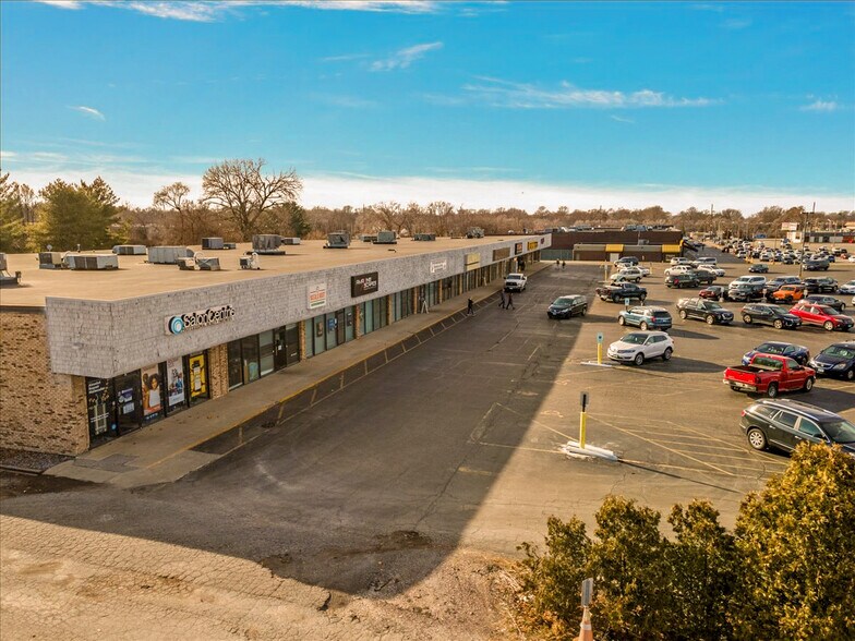 1650 Wabash Ave, Springfield, IL à louer - Photo du bâtiment - Image 3 de 6