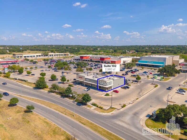 17202 Bulverde Rd, San Antonio, TX à louer - Photo du bâtiment - Image 3 de 15