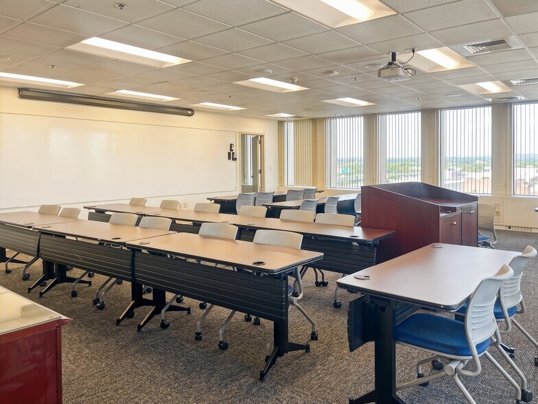 1500 Main St, Springfield, MA à louer - Photo intérieure - Image 3 de 11