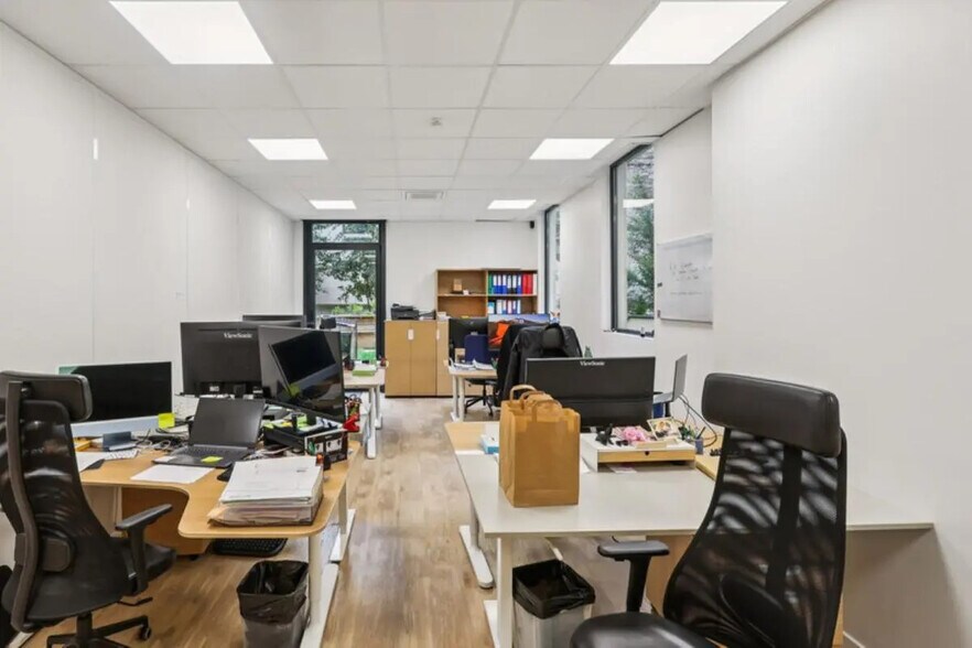 Bureau dans Montrouge à vendre - Photo intérieure - Image 1 de 11