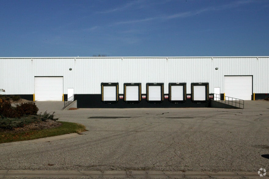 8141 Logistics Dr, Zeeland, MI for lease - Building Photo - Image 2 of 5