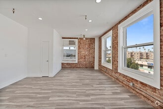3923 W 6th St, Los Angeles, CA à louer Numérisation 3D de Matterport- Image 1 de 10