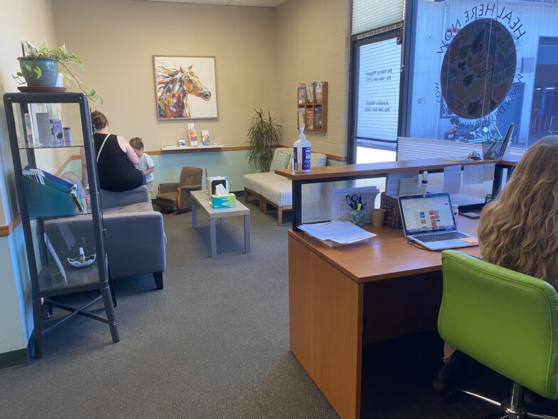 11815 NE Highway 99, Vancouver, WA for sale - Interior Photo - Image 3 of 18