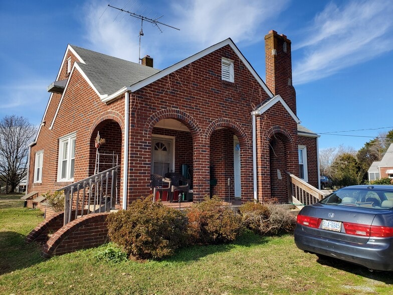 11213 Old US Highway 52, Winston-Salem, NC for sale - Primary Photo - Image 1 of 2