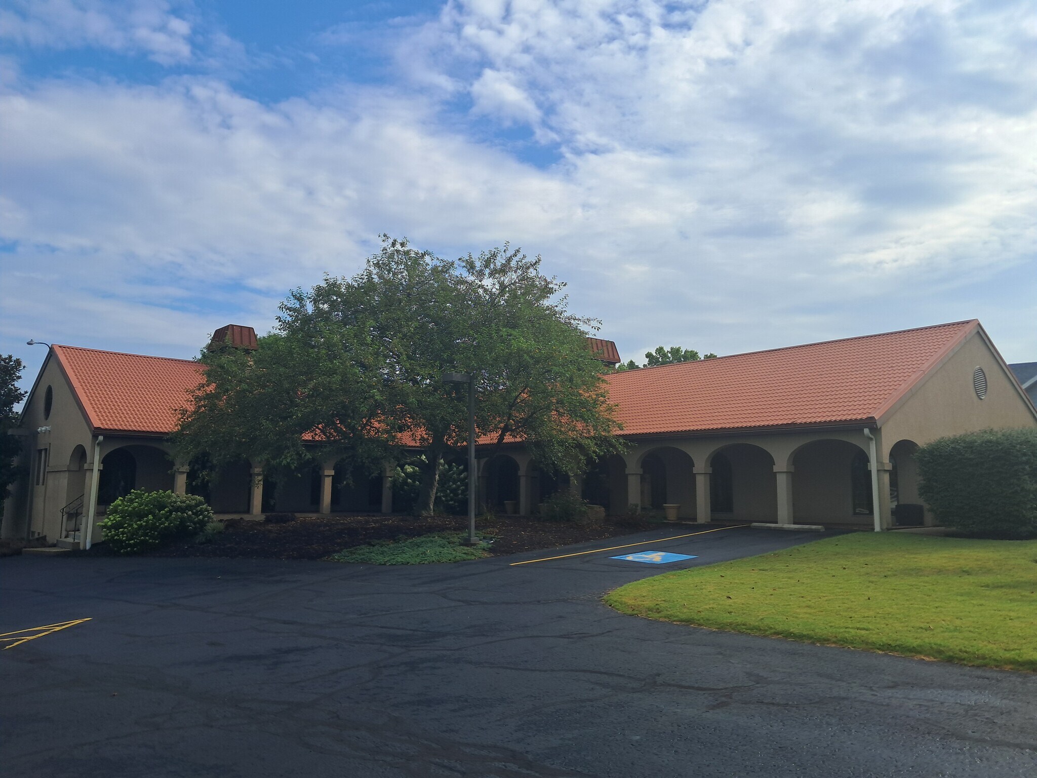 339 W Governor Rd, Hershey, PA for lease Primary Photo- Image 1 of 9