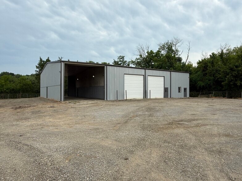 1009 S Lee Hwy, Cleveland, TN for lease - Building Photo - Image 2 of 9
