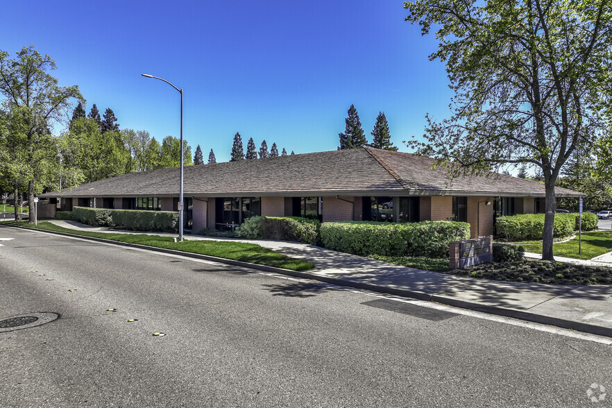 1700 Eureka Rd, Roseville, CA for lease - Building Photo - Image 2 of 10