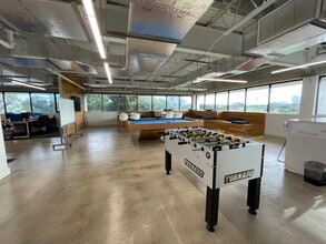 6300 NE 1st Ave, Fort Lauderdale, FL for lease Interior Photo- Image 1 of 9