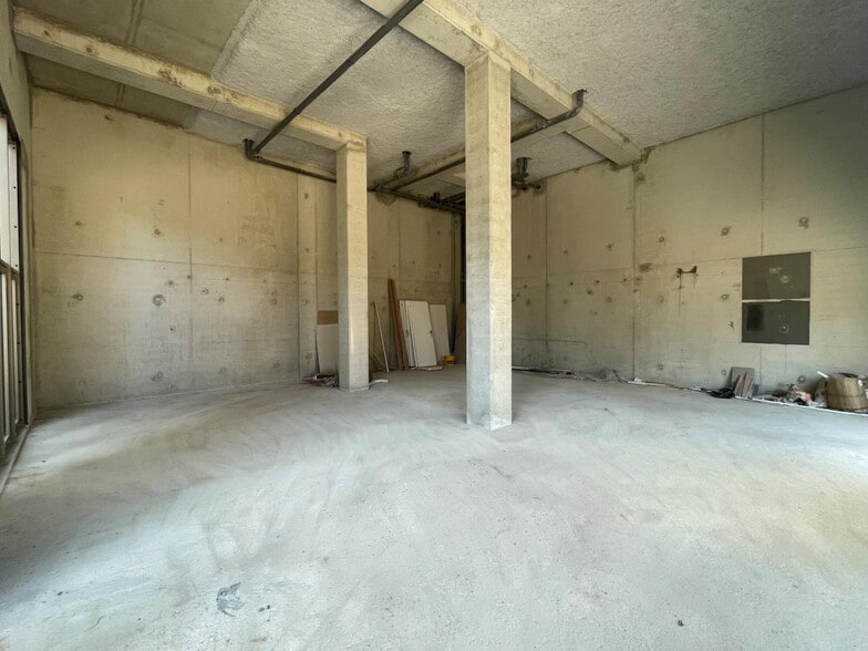 Flex in Vitry-sur-Seine for sale - Interior Photo - Image 1 of 7