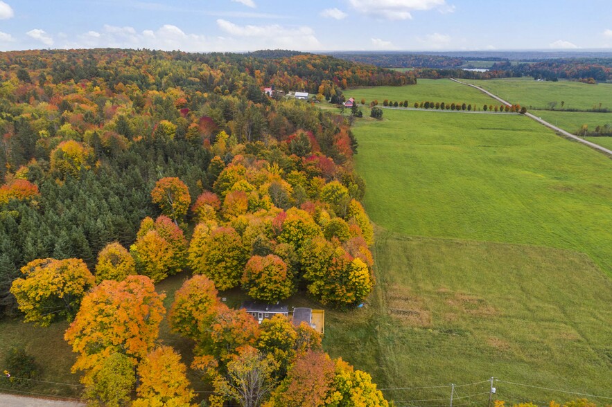 252 Ch De L'ancien Nichabau, Chapeau, QC à vendre - Photo du bâtiment - Image 3 de 18