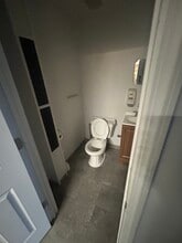 1610 Mermaid Ave, Brooklyn, NY à louer Photo du bâtiment- Image 2 de 4