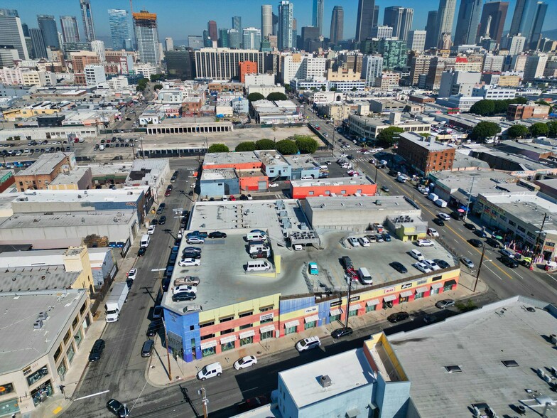 921 Crocker St, Los Angeles, CA for sale - Building Photo - Image 2 of 22