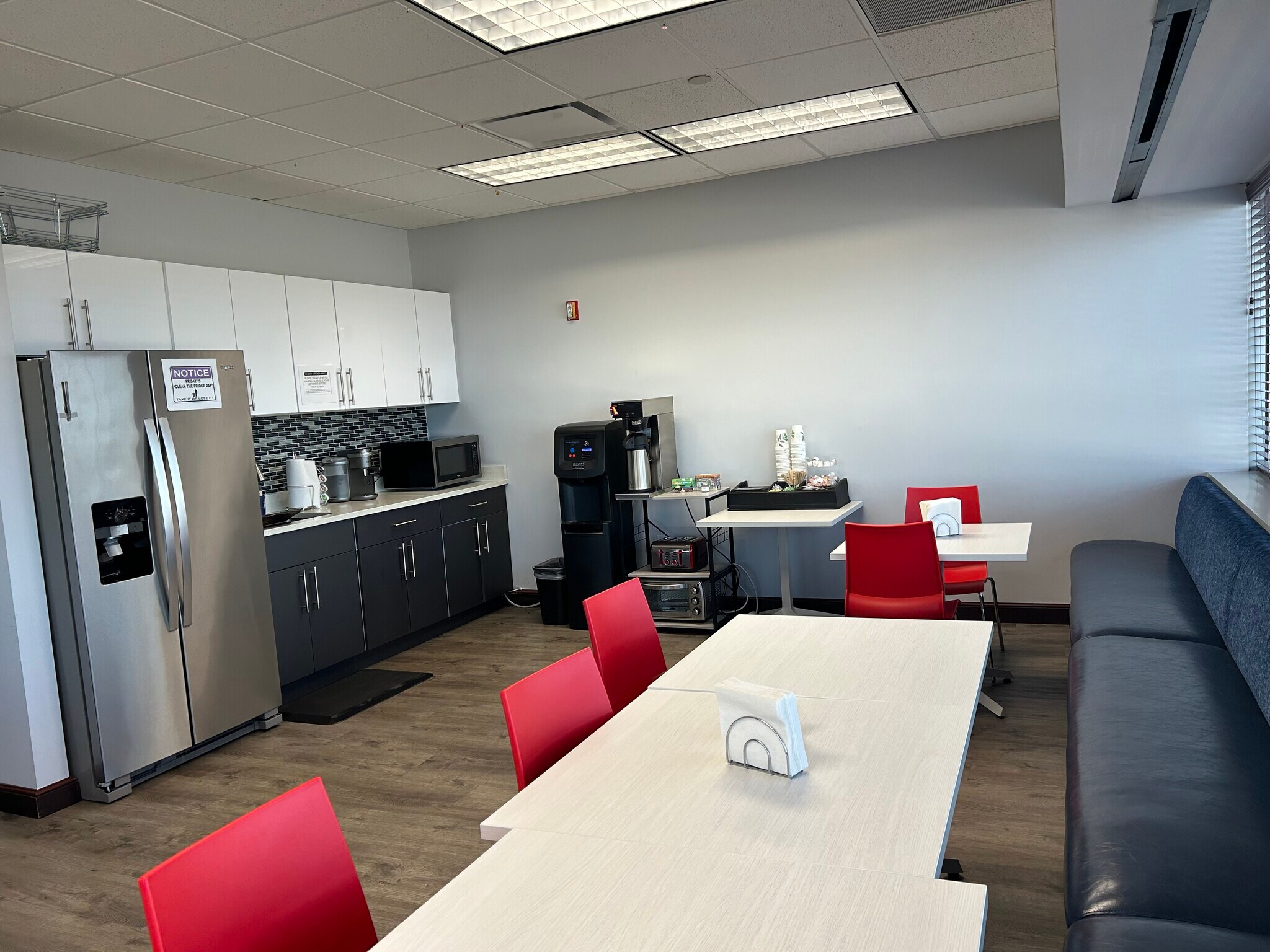 100 Rialto Pl, Melbourne, FL à louer Photo intérieure- Image 1 de 10