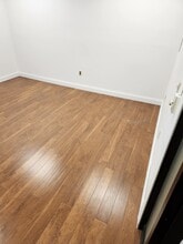 320 Raritan Ave, Highland Park, NJ à louer Photo intérieure- Image 1 de 3