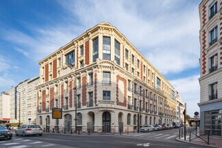 Plus de détails pour 150 Rue Victor Hugo, Levallois-Perret - Bureau à louer
