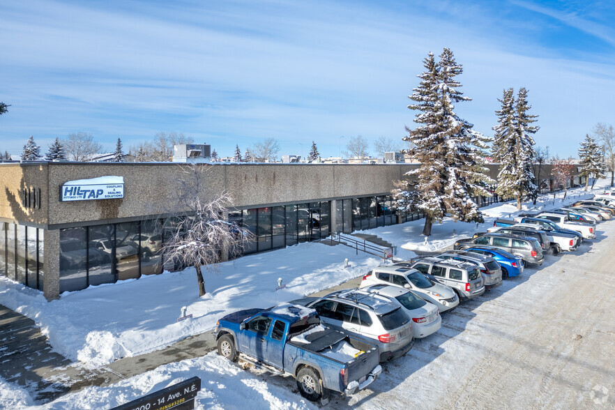 3140 14th Ave NE, Calgary, AB à vendre - Photo principale - Image 1 de 1