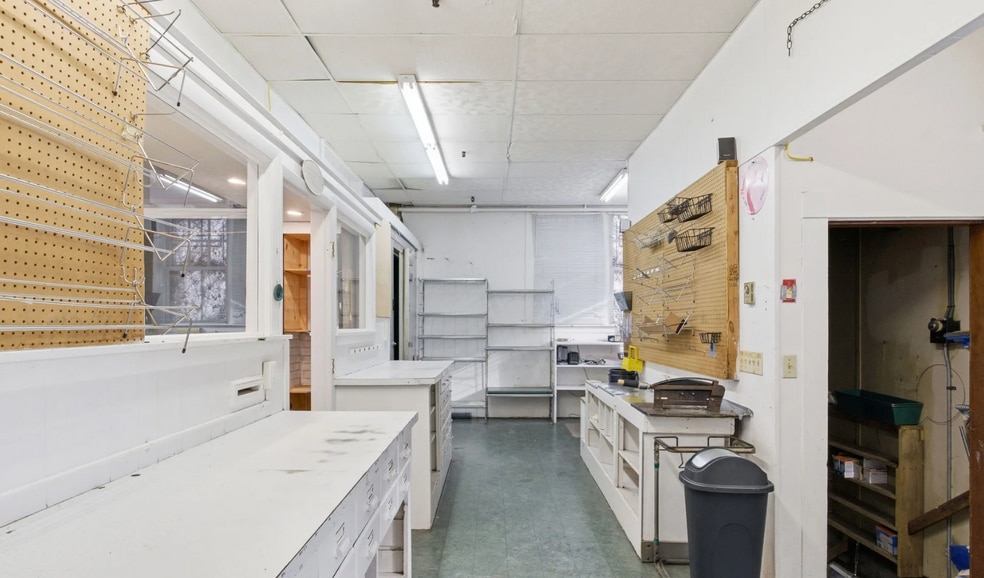 47 Main St, Ashland, NH à vendre - Photo intérieure - Image 2 de 15