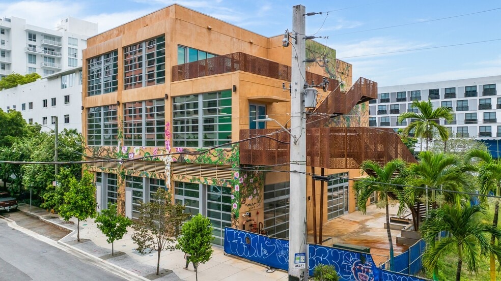 70 NW 28th St, Miami, FL à louer - Photo du bâtiment - Image 3 de 24