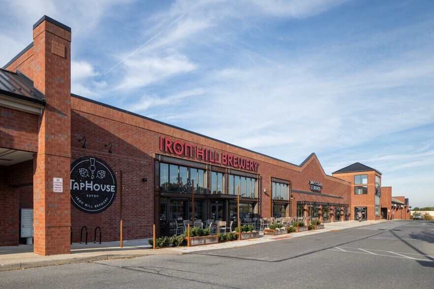 240-278 Eagleview Blvd, Exton, PA à louer - Photo du bâtiment - Image 2 de 10